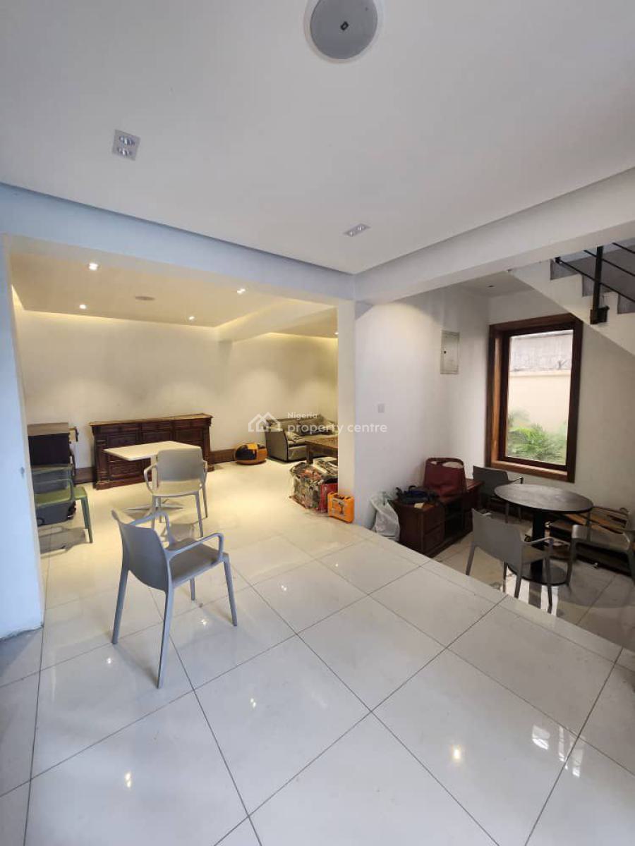 3bedroom Apartment, Lekki Phase 1, Lekki, Lagos, Flat / Apartment for Rent