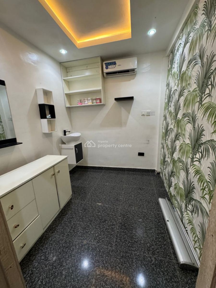 Ground Floor Shop/office Space, Lekki Phase 1, Lekki, Lagos, Shop for Rent