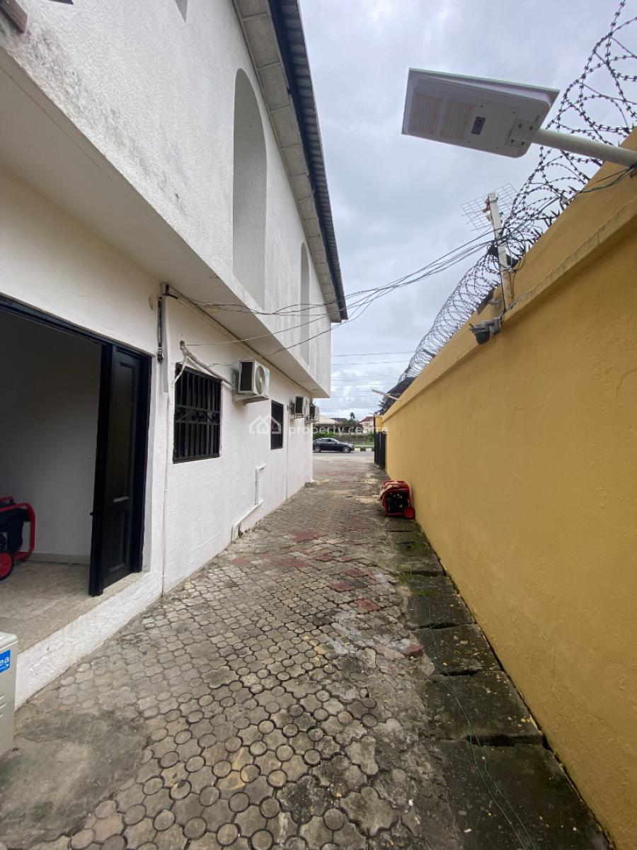 50sqm Shop Facing Main Road in a Strategic Location, Off Admiralty Way, Lekki Phase 1, Lekki, Lagos, Shop for Rent