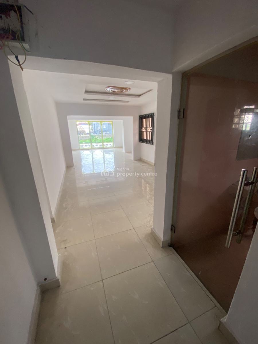 50sqm Shop Facing Main Road in a Strategic Location, Off Admiralty Way, Lekki Phase 1, Lekki, Lagos, Shop for Rent