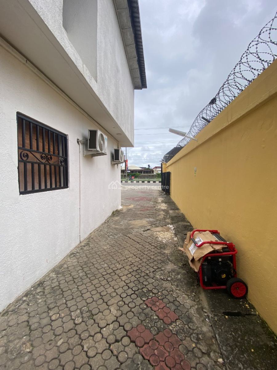 50sqm Shop Facing Main Road in a Strategic Location, Off Admiralty Way, Lekki Phase 1, Lekki, Lagos, Shop for Rent