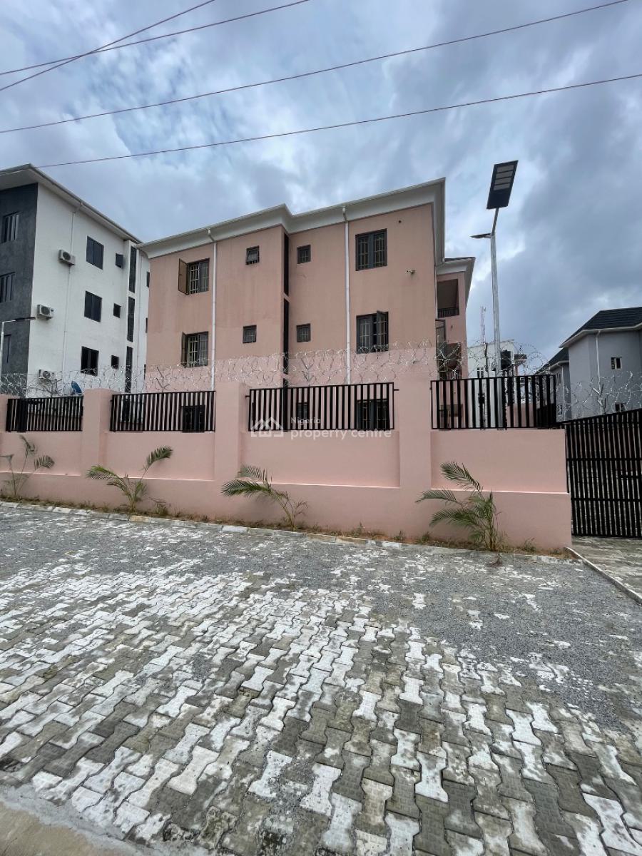 Luxuriously Finished 3 Bedroom Flat with a Bq, Gilmore, Jahi, Abuja, Flat / Apartment for Rent