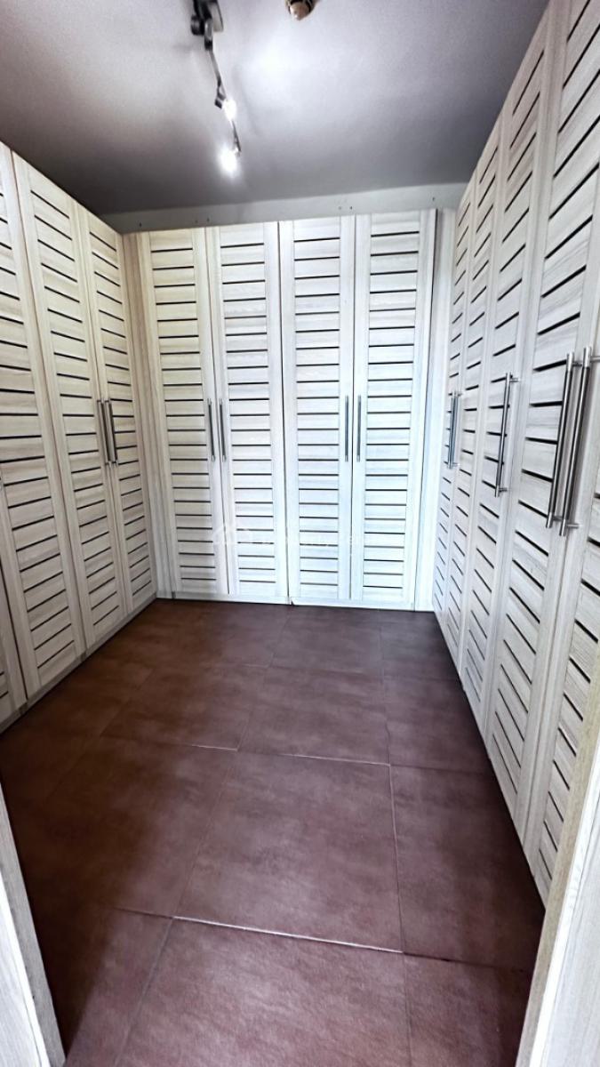 an Executive 3bedroom Flat with a Room Bq in an Exclusive Area, Old Ikoyi, Ikoyi, Lagos, Flat / Apartment for Rent
