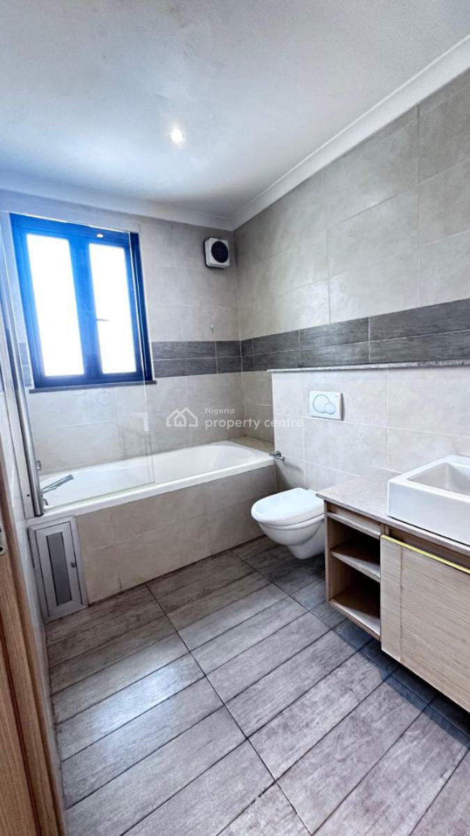 an Executive 3bedroom Flat with a Room Bq in an Exclusive Area, Old Ikoyi, Ikoyi, Lagos, Flat / Apartment for Rent