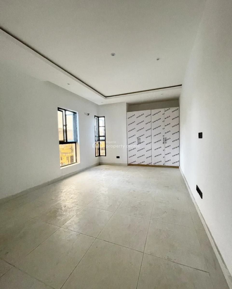 Newly Built and Serviced 2 Bedroom En-suite Flat with Fitted Kitchen,, Lekki Phase 1, Lekki, Lagos, Flat / Apartment for Rent