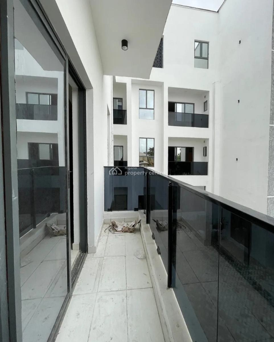 Newly Built and Serviced 2 Bedroom En-suite Flat with Fitted Kitchen,, Lekki Phase 1, Lekki, Lagos, Flat / Apartment for Rent