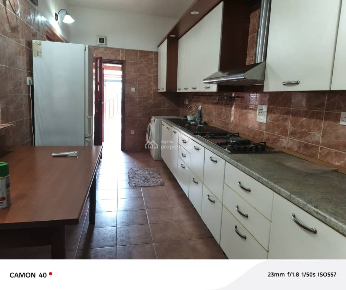 Furnished and Serviced 2bedroom Flat Ground Floor at Ikoyi, Close to Trenchard  Gerrard Road Ikoyi, Ikoyi, Lagos, Flat / Apartment for Rent
