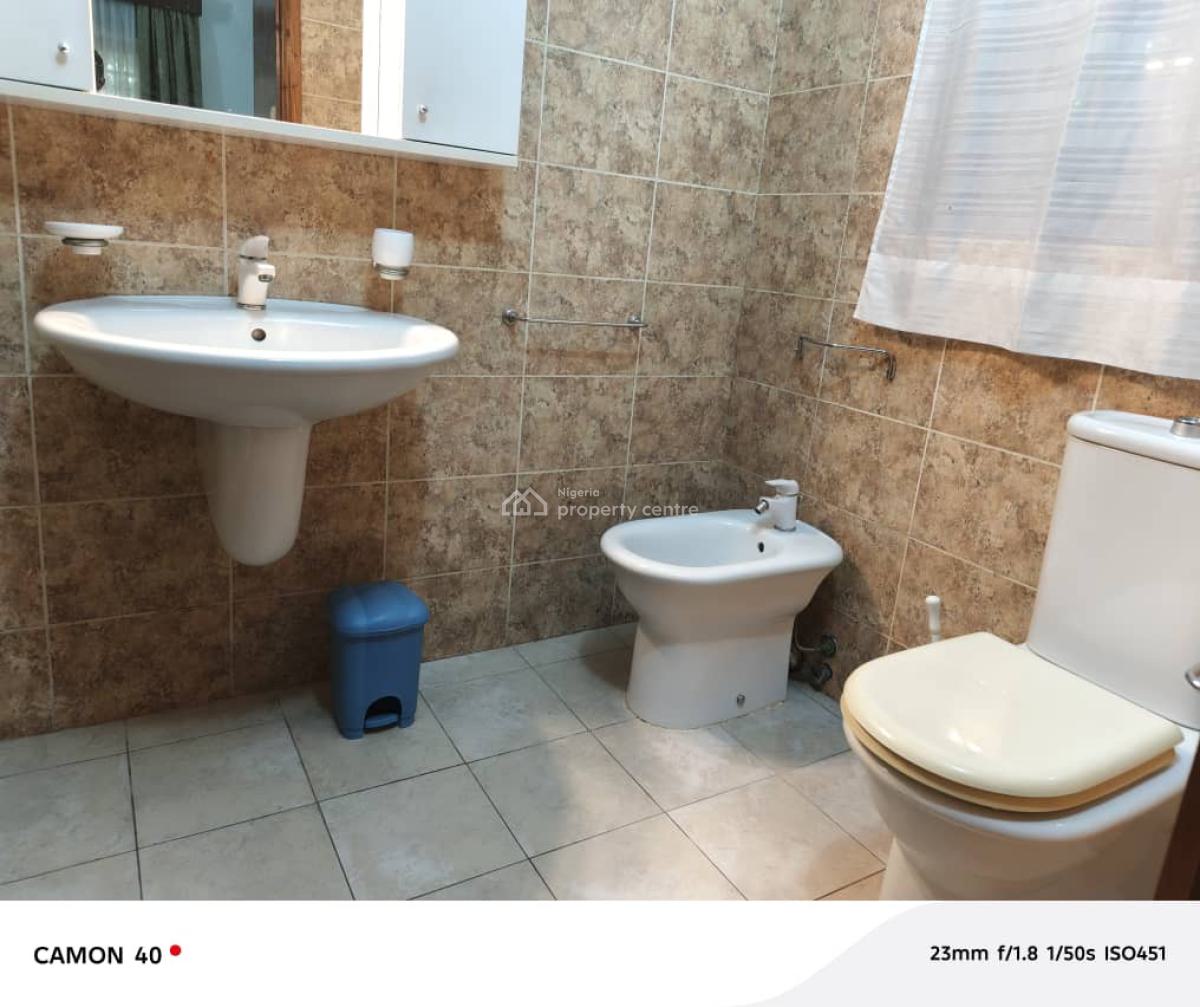 Furnished and Serviced 2bedroom Flat Ground Floor at Ikoyi, Close to Trenchard  Gerrard Road Ikoyi, Ikoyi, Lagos, Flat / Apartment for Rent