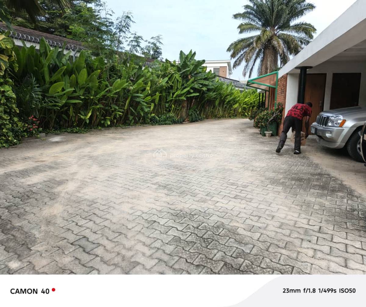 Furnished and Serviced 2bedroom Flat Ground Floor at Ikoyi, Close to Trenchard  Gerrard Road Ikoyi, Ikoyi, Lagos, Flat / Apartment for Rent