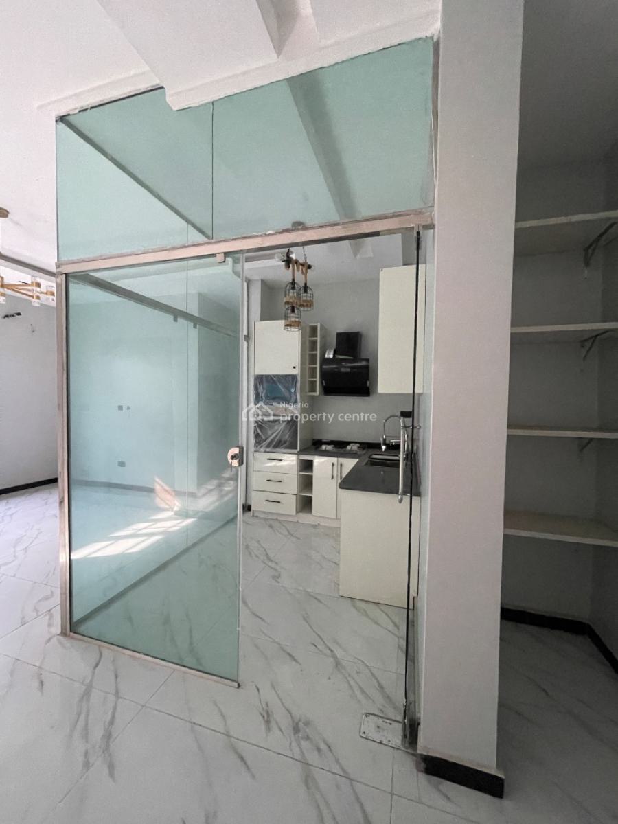 Beautifully Built 2bedroom Apartment, Lekki Phase 1, Lekki Phase 1, Lekki, Lagos, Block of Flats for Sale