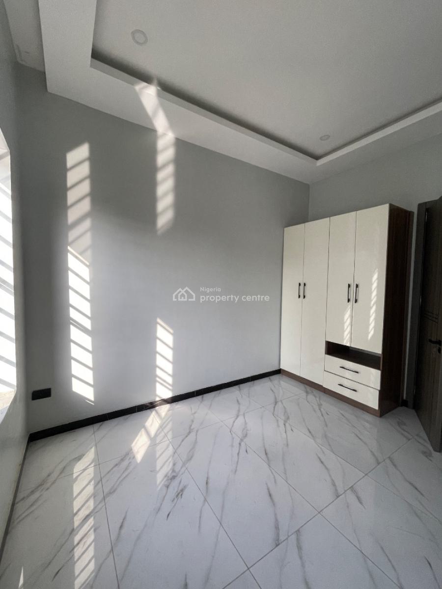 Beautifully Built 2bedroom Apartment, Lekki Phase 1, Lekki Phase 1, Lekki, Lagos, Block of Flats for Sale