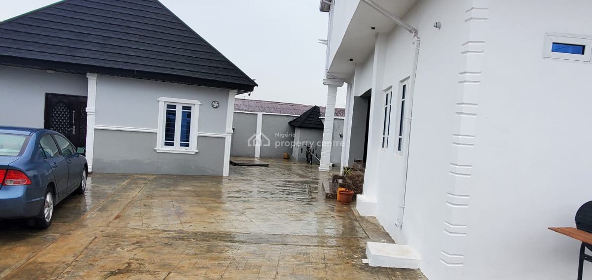 4 Bedroom Duplex with Self Con Bq, Elebu, Ibadan, Oyo, House for Sale