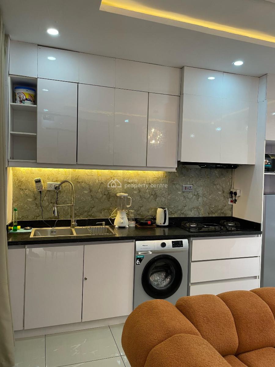 Cozy 1 Bedroom Flat + Ps4 & Massive Balcony, Ikate, Lekki, Lagos, Mini Flat (room and Parlour) for Rent