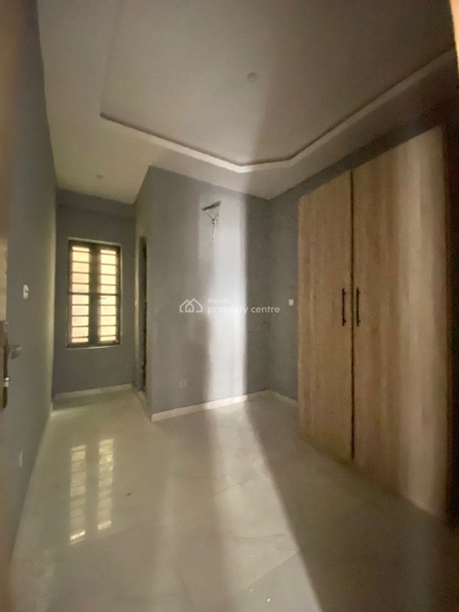 Neat 2 Bedroom Apartment, Ilasan, Lekki, Lagos, Flat / Apartment for Rent
