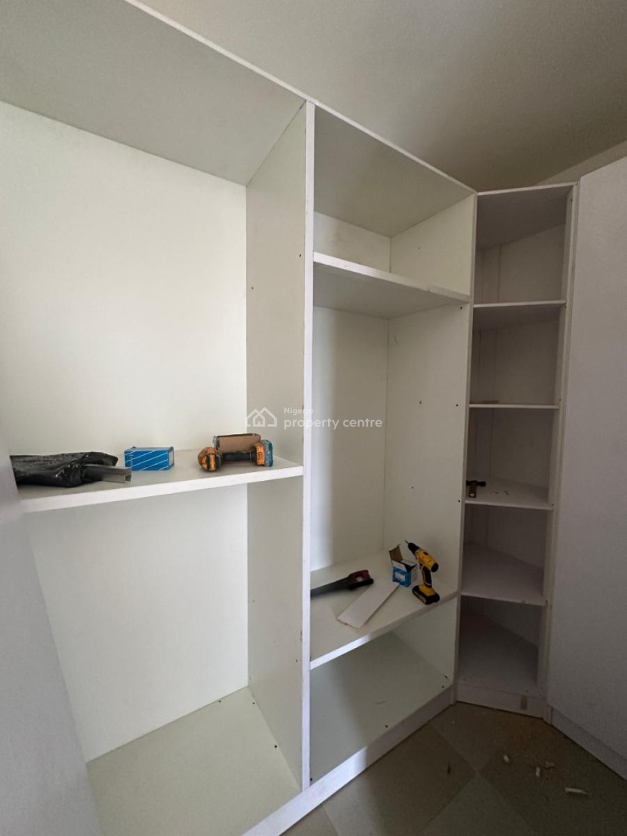Exquisite Luxurious Serviced 3 Bedroom Flat with a Room Bq, Lekki Phase 1, Lekki, Lagos, Flat / Apartment for Sale