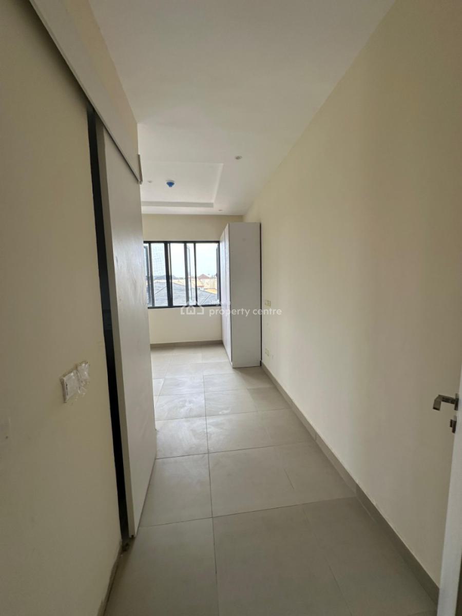 Exquisite Luxurious Serviced 3 Bedroom Flat with a Room Bq, Lekki Phase 1, Lekki, Lagos, Flat / Apartment for Sale