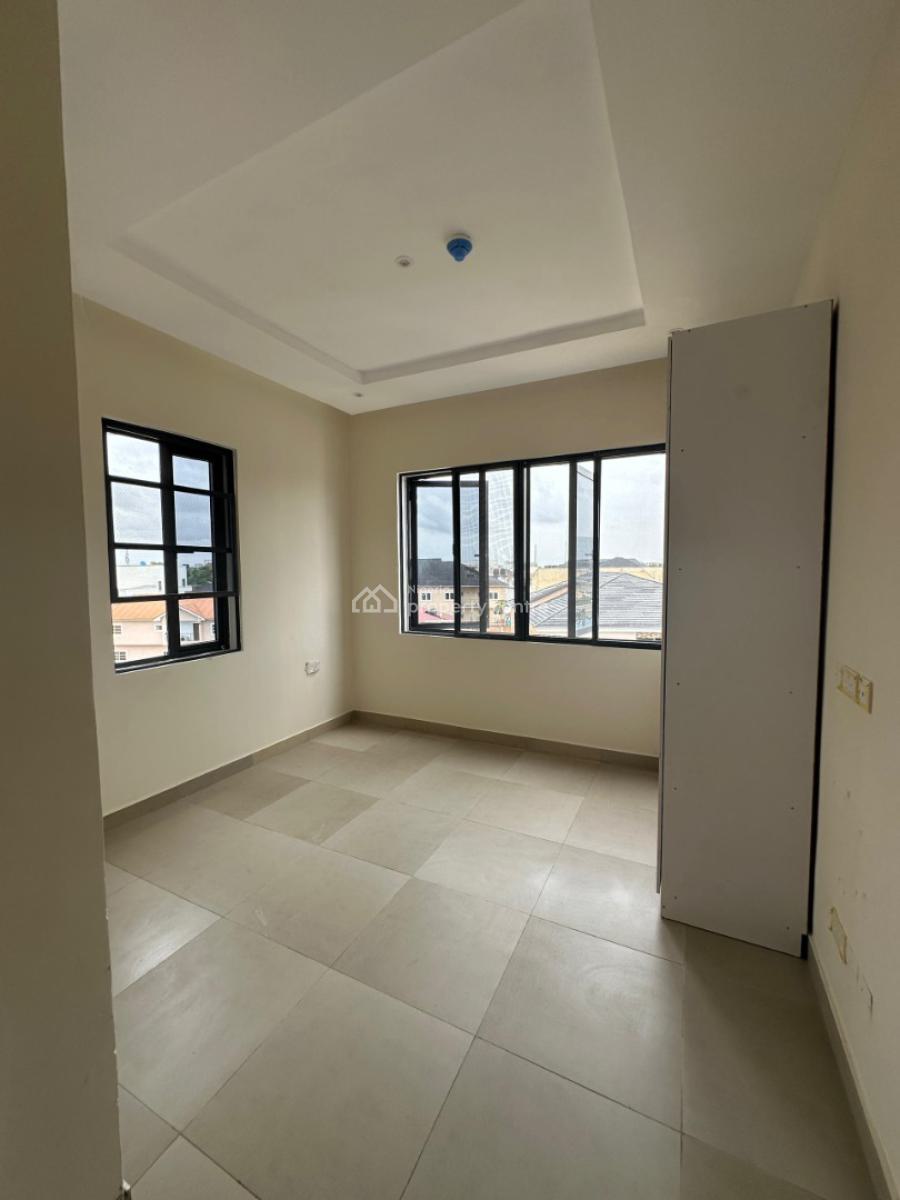 Exquisite Luxurious Serviced 3 Bedroom Flat with a Room Bq, Lekki Phase 1, Lekki, Lagos, Flat / Apartment for Sale