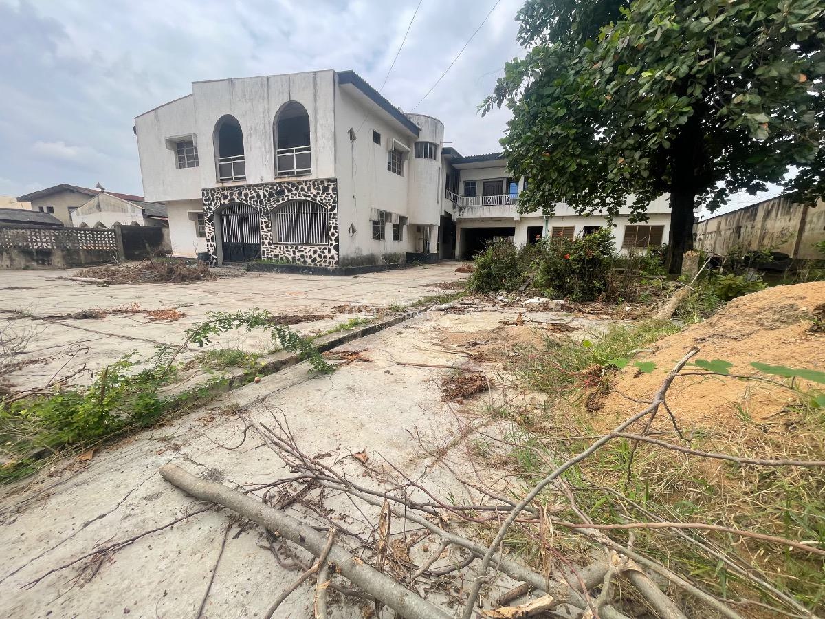 Massive (10)bedroom Duplex in Abeokuta City, 1 Agboke Close, Ita-iyalode, Akinolugbade, Abeokuta, Abeokuta North, Ogun, Semi-detached Duplex for Sale