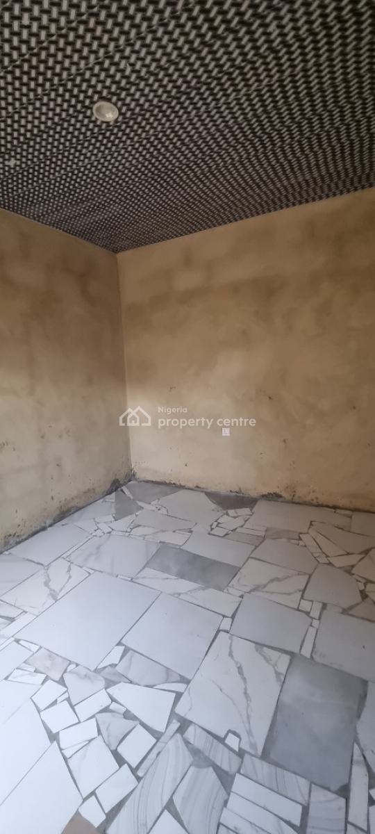 Spacious a Roomself Contain with Close Access to Road, Off Okunajah Junction Atican Beach Estate Road, Lekki, Lagos, Self Contain (single Rooms) for Rent