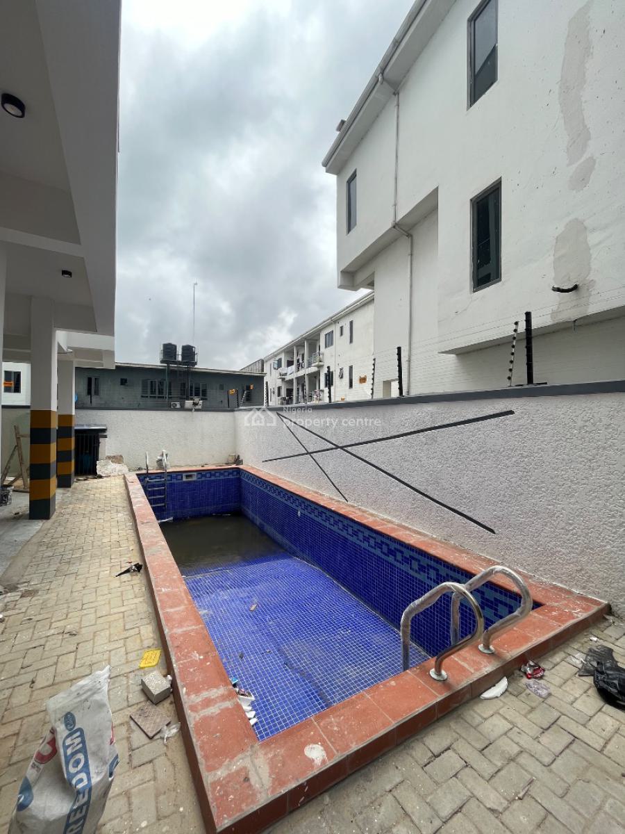 Lush 2 Bedroom Flat + Gym & Pool, Lagos, Ologolo, Lekki, Lagos, Flat / Apartment for Sale