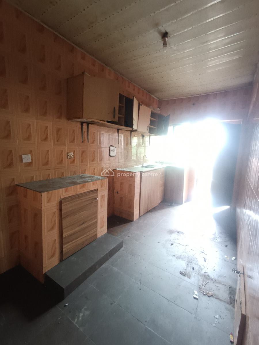 3 Bedroom Flat (upstairs), Blenco, Sangotedo, Ajah, Lagos, Flat / Apartment for Rent