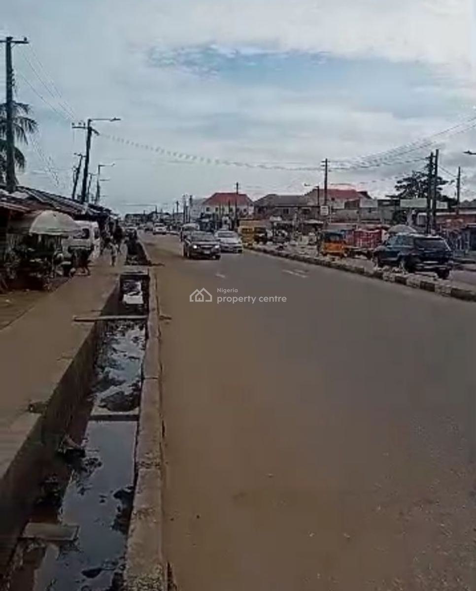 Commercial Cornerpiece Land Measuring 2.5 Plots, Bucknor Express Road, Isolo, Lagos, Land for Sale