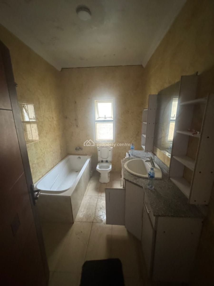 a Very Spacious 3 Bedrooms Service Apartment with Bq, Pool and Gyms, Oniru Estate, Victoria Island (vi), Lagos, Flat / Apartment for Sale