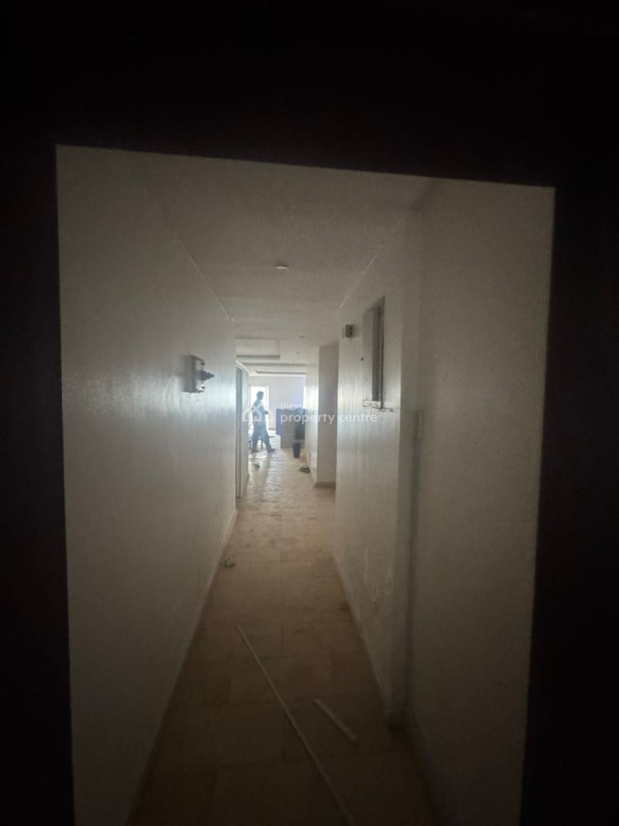 a Very Spacious 3 Bedrooms Service Apartment with Bq, Pool and Gyms, Oniru Estate, Victoria Island (vi), Lagos, Flat / Apartment for Sale