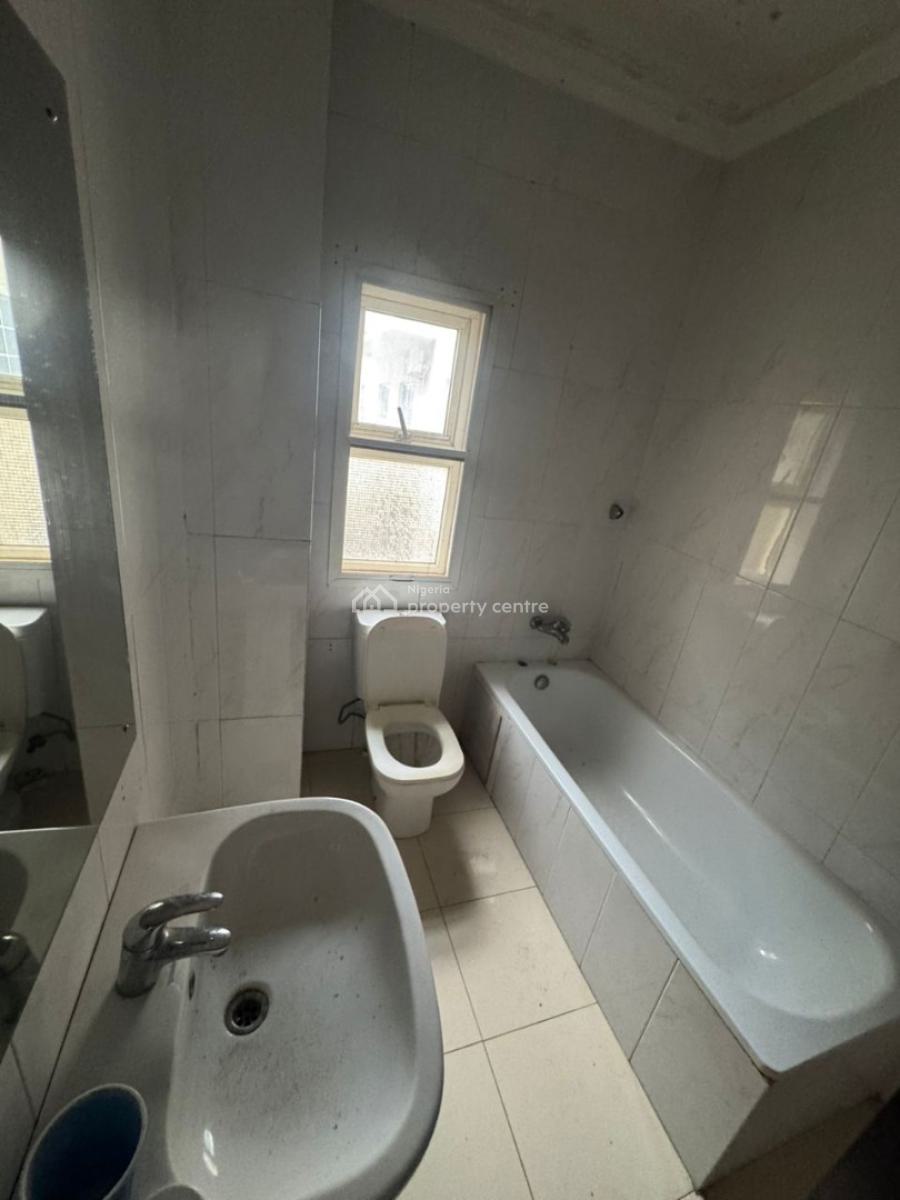 a Very Spacious 3 Bedrooms Service Apartment with Bq, Pool and Gyms, Oniru Estate, Victoria Island (vi), Lagos, Flat / Apartment for Sale