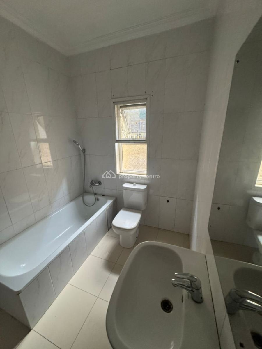a Very Spacious 3 Bedrooms Service Apartment with Bq, Pool and Gyms, Oniru Estate, Victoria Island (vi), Lagos, Flat / Apartment for Sale