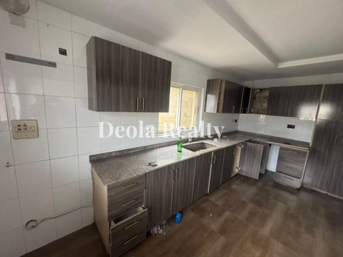 a Very Spacious 3 Bedrooms Service Apartment with Bq, Pool and Gyms, Oniru Estate, Victoria Island (vi), Lagos, Flat / Apartment for Sale