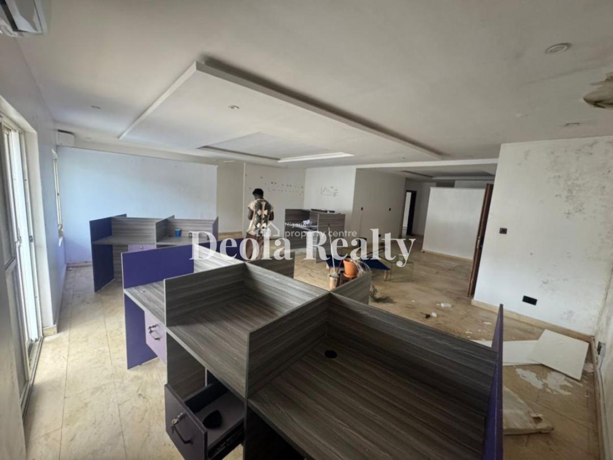 a Very Spacious 3 Bedrooms Service Apartment with Bq, Pool and Gyms, Oniru Estate, Victoria Island (vi), Lagos, Flat / Apartment for Sale