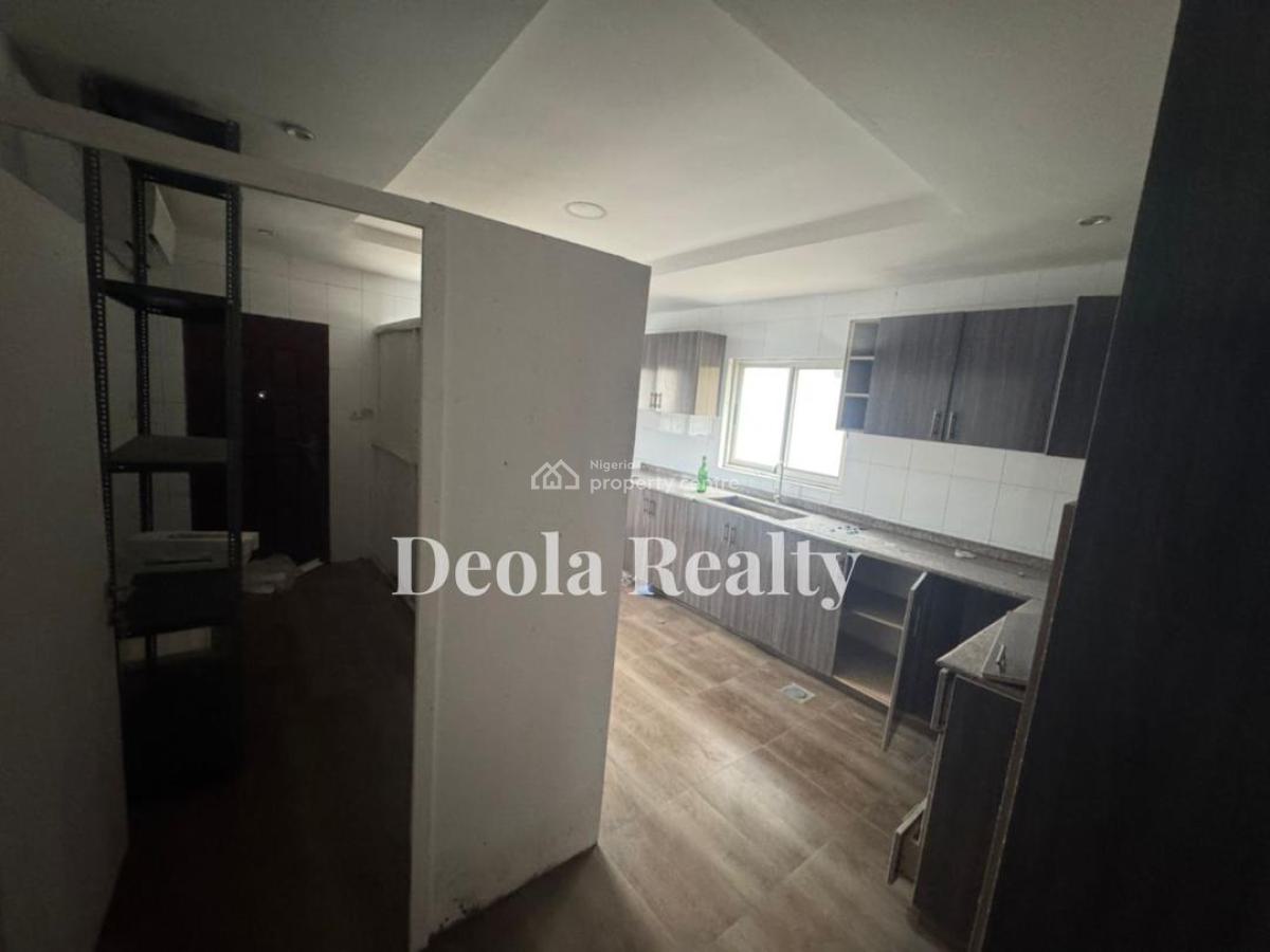 a Very Spacious 3 Bedrooms Service Apartment with Bq, Pool and Gyms, Oniru Estate, Victoria Island (vi), Lagos, Flat / Apartment for Sale