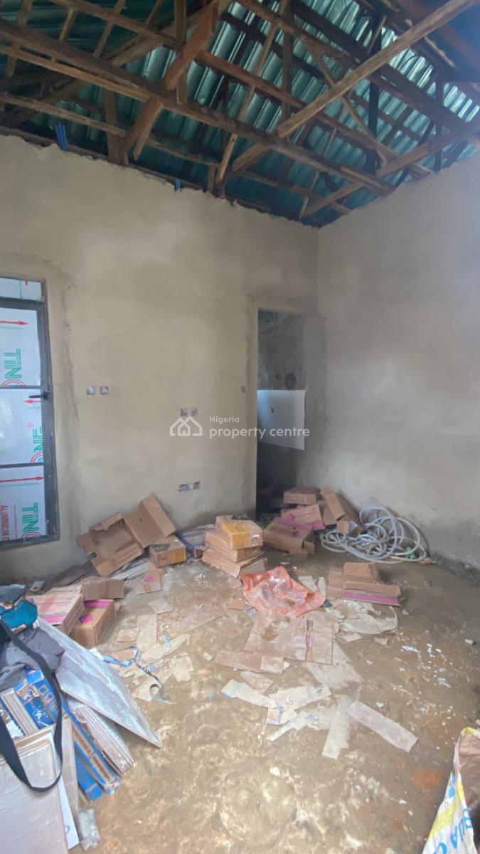 Newly Built Spacious Studio Apartment in Bariga, Ilaje Road, Bariga, Shomolu, Lagos, Self Contain (single Rooms) for Rent