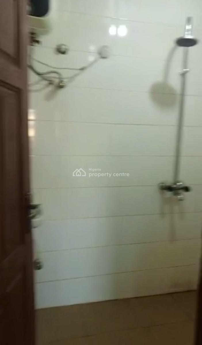 Decent Spacious 3 Bedroom Up Flat., Medina Estate, Gbagada, Lagos, Flat / Apartment for Rent