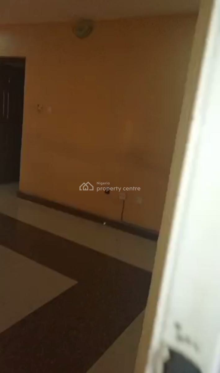 Decent Spacious 3 Bedroom Up Flat., Medina Estate, Gbagada, Lagos, Flat / Apartment for Rent