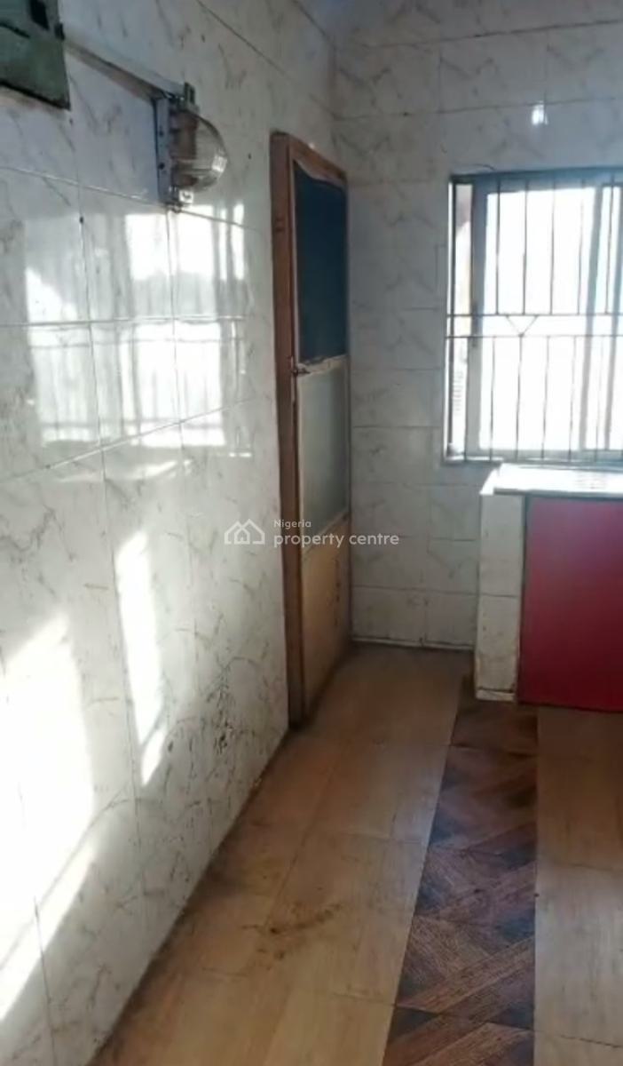Decent Spacious 3 Bedroom Up Flat., Medina Estate, Gbagada, Lagos, Flat / Apartment for Rent