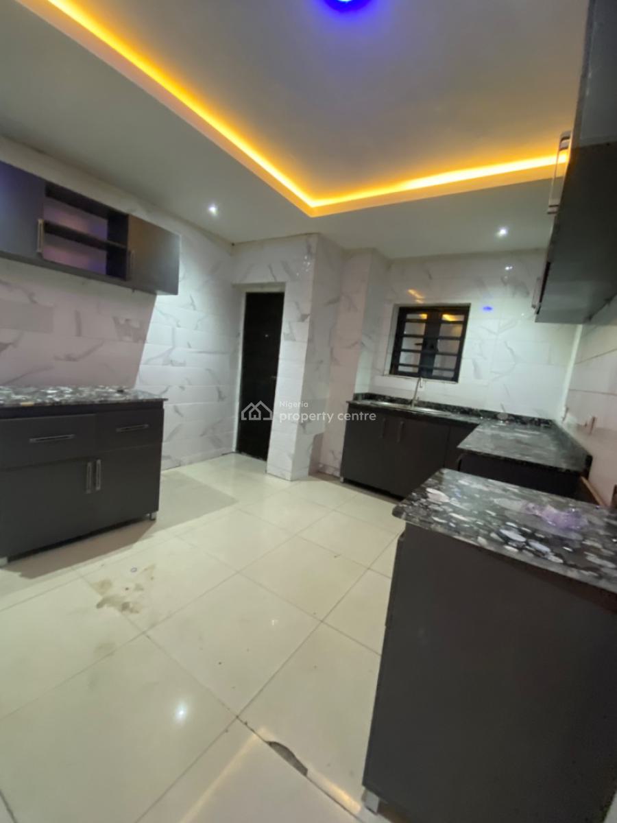 Luxury 2bedroom Flat, Peninsula Garden, Behind Blenco, Ajah, Lagos, Flat / Apartment for Rent
