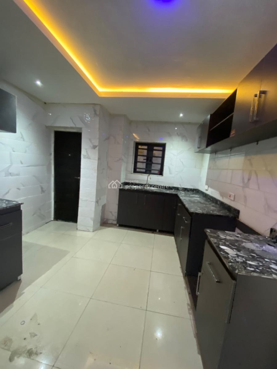 Luxury 2bedroom Flat, Peninsula Garden, Behind Blenco, Ajah, Lagos, Flat / Apartment for Rent