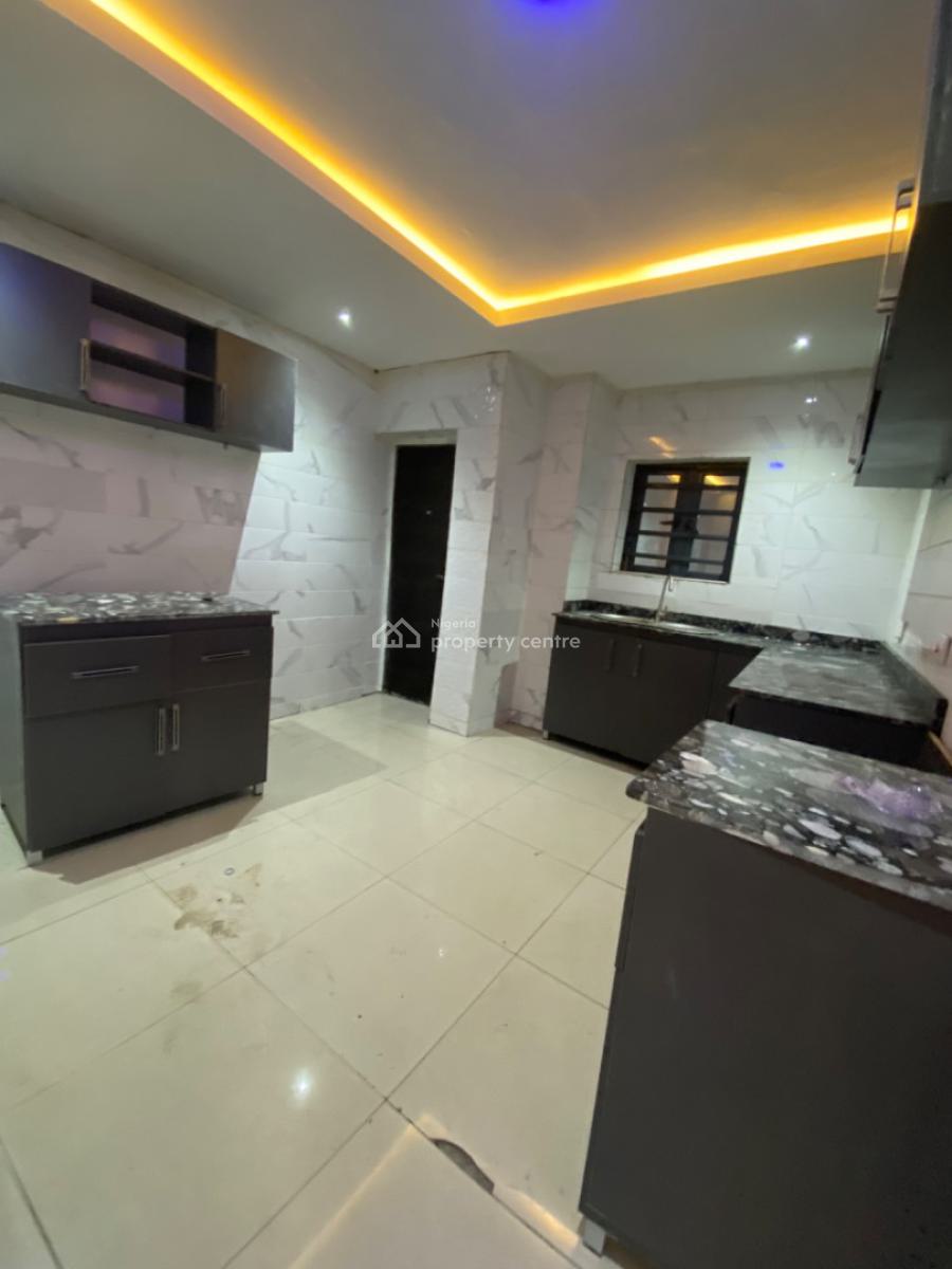 Luxury 2bedroom Flat, Peninsula Garden, Behind Blenco, Ajah, Lagos, Flat / Apartment for Rent