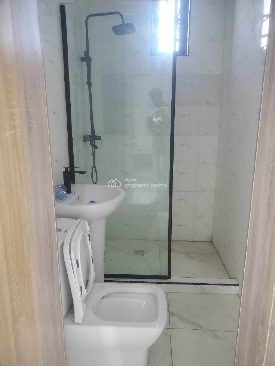 Luxury 2 Bedroom Apartment, Ilasan, Lekki, Lagos, Flat / Apartment for Rent