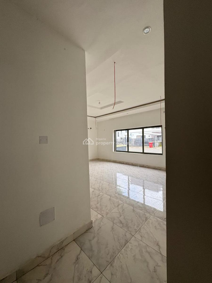 5-bedroom Detached + Bq  Location: Apo Distr, Apo, Apo, Abuja, Detached Duplex for Sale