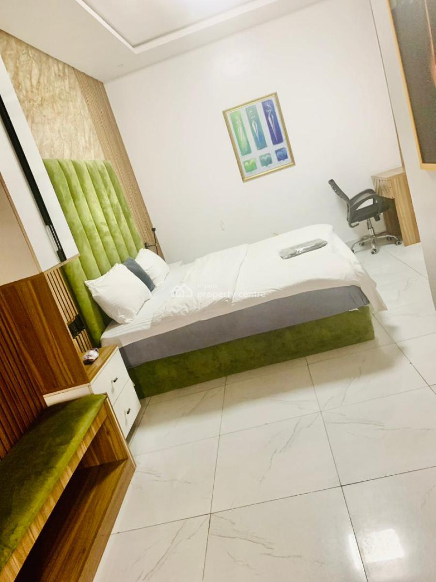 a Well Furnished 3 Bedroom Apartment, Ikate Elegushi, Lekki, Lagos, House Short Let