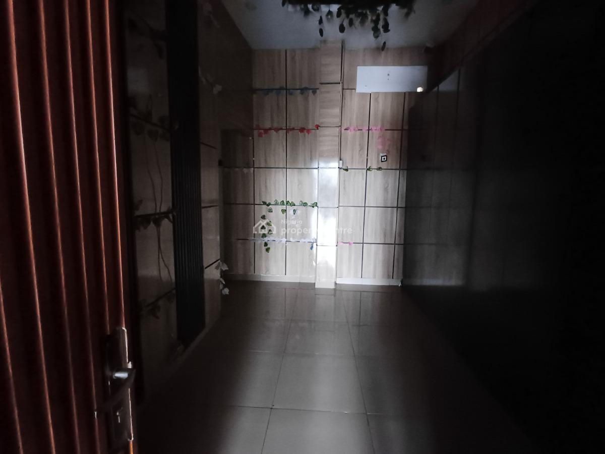 60sqm Shop/ Office Space on The First Floor, Wuse 2, Abuja, Shop for Rent