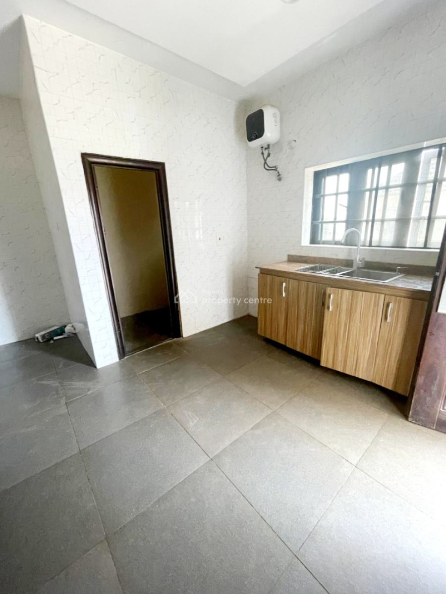 Lovely 3bedroom Flat in a Secure Environment, Lifecamp By Berger Clinic, Life Camp, Abuja, Flat / Apartment for Rent