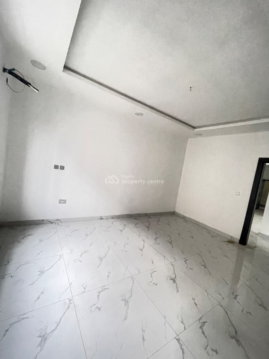 These Beautifully Built Luxury 3bedroom Penthouse and 2bedroom Apartme, Lekki Phase 1, Lekki Phase 1, Lekki, Lagos, Block of Flats for Sale