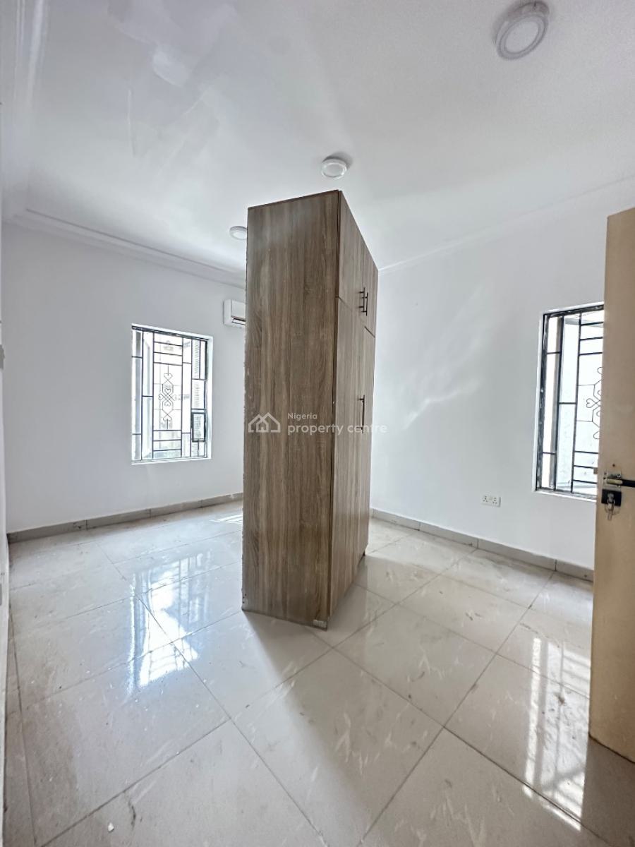 Massive 3 Bedroom Flat, Ikota, Ikota, Lekki, Lagos, Flat / Apartment for Rent