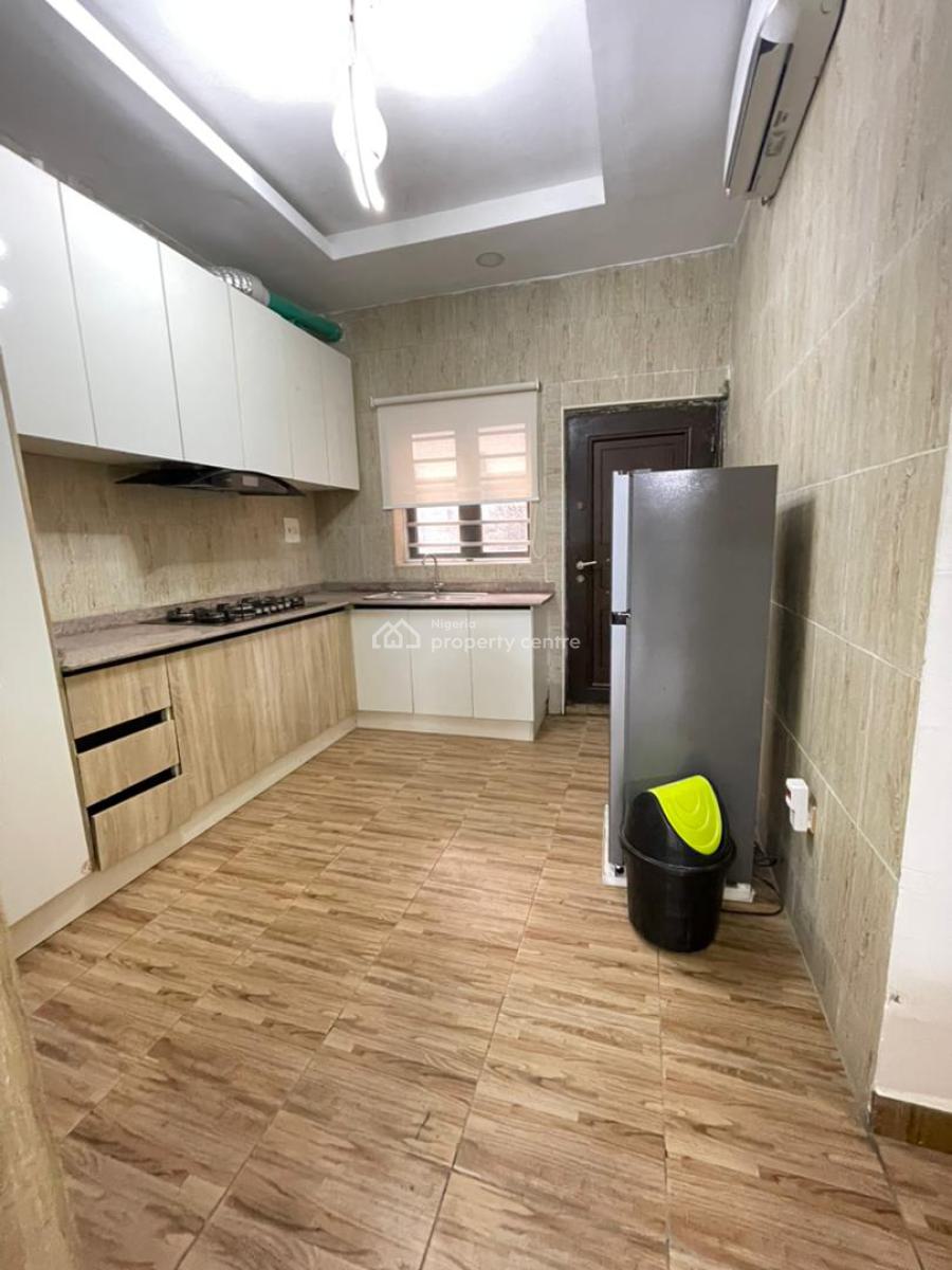Contemporary 4 Bedroom Terrace, Chevron Axis, Lekki, Lagos, Semi-detached Duplex for Sale