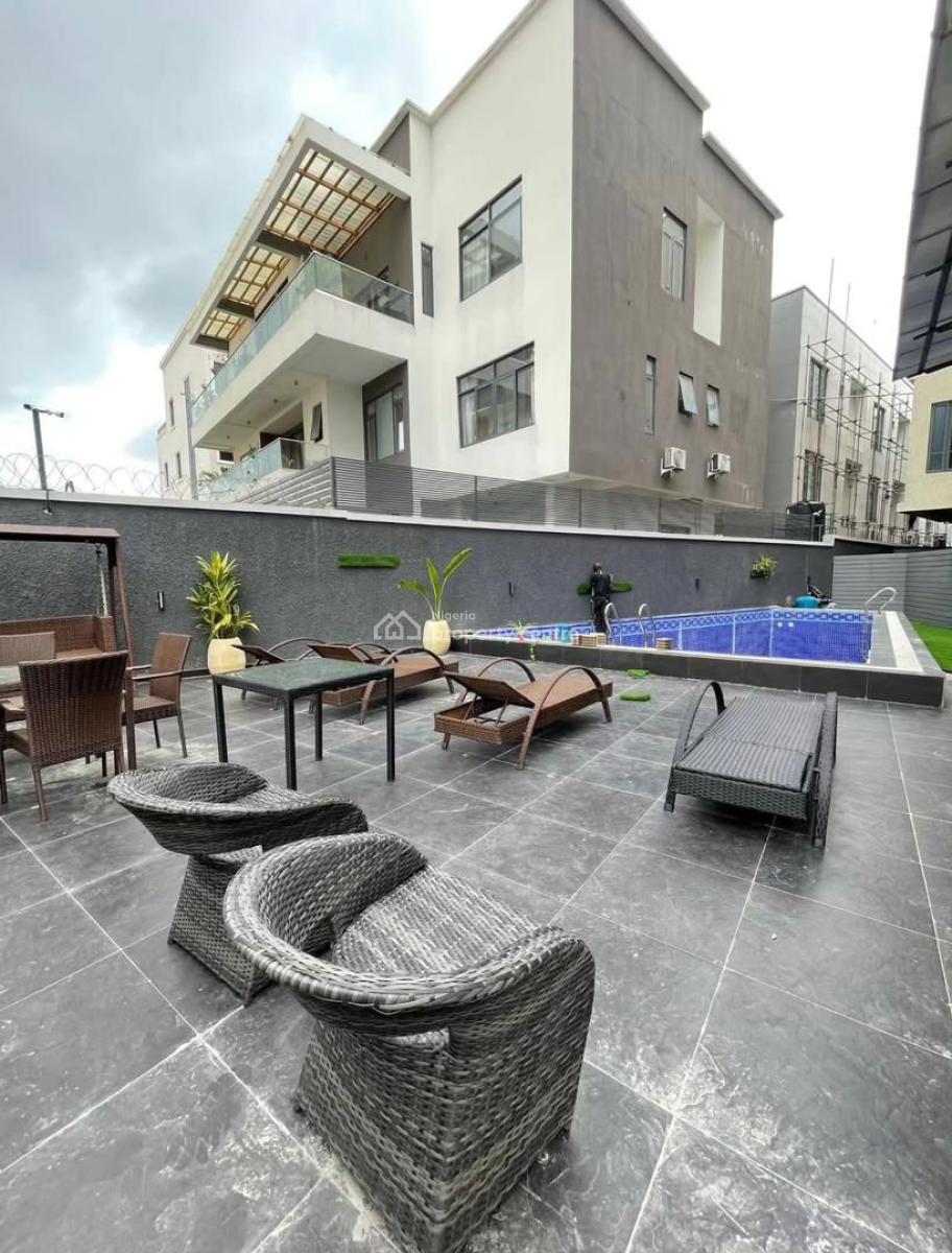 Spacious 3 Bedroom Apartment with Bq Suitable for Investment, Lekki Phase 1, Lekki, Lagos, Flat / Apartment for Sale