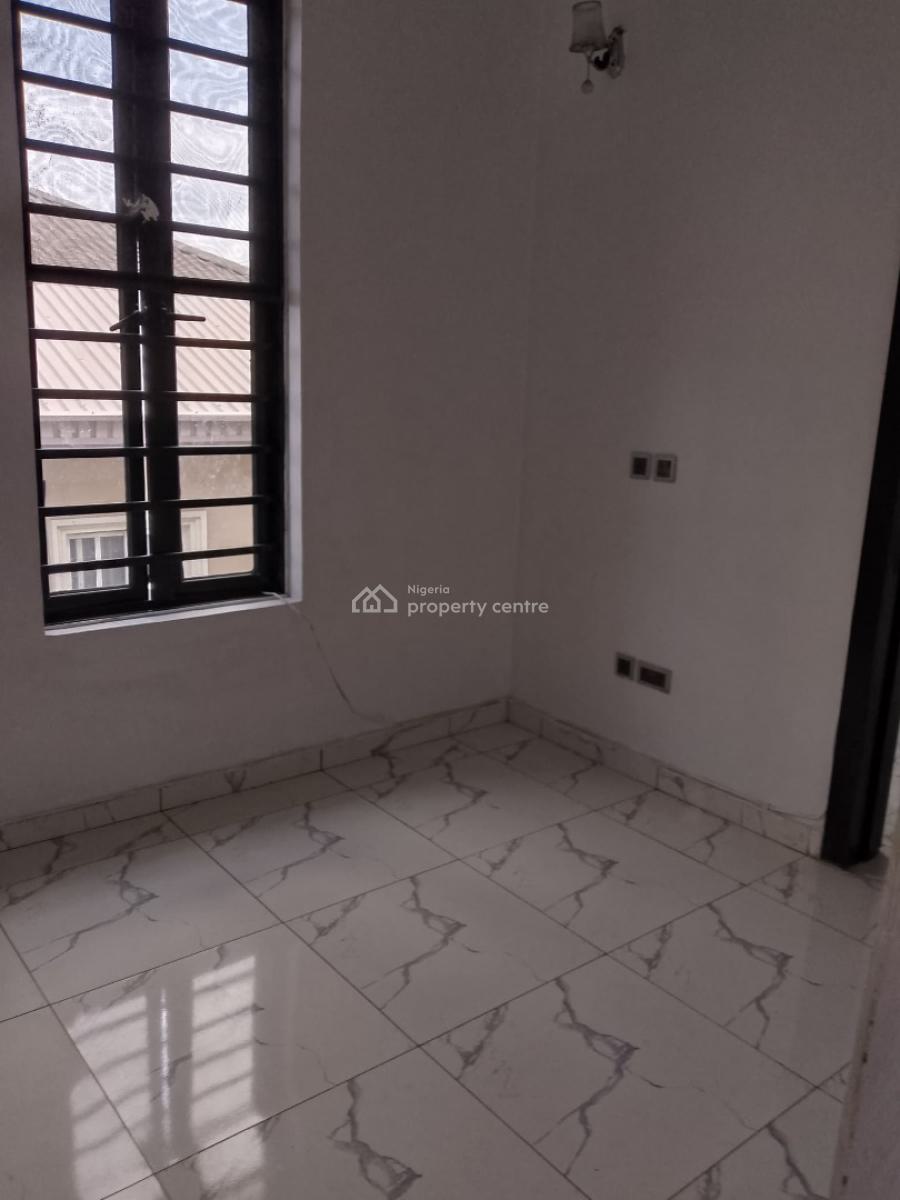 Beautiful Room and Parlour Shared Apartment, Ikota Villa, Lekki, Lagos, Self Contain (single Rooms) for Rent